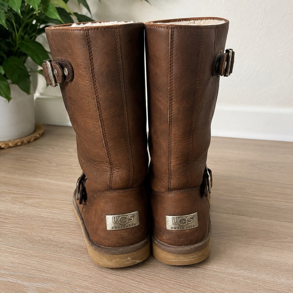 UGG 5678 Kensington Leather Buckle Boot Size 10 Brown Water Resistant Moto - Picture 3 of 5
